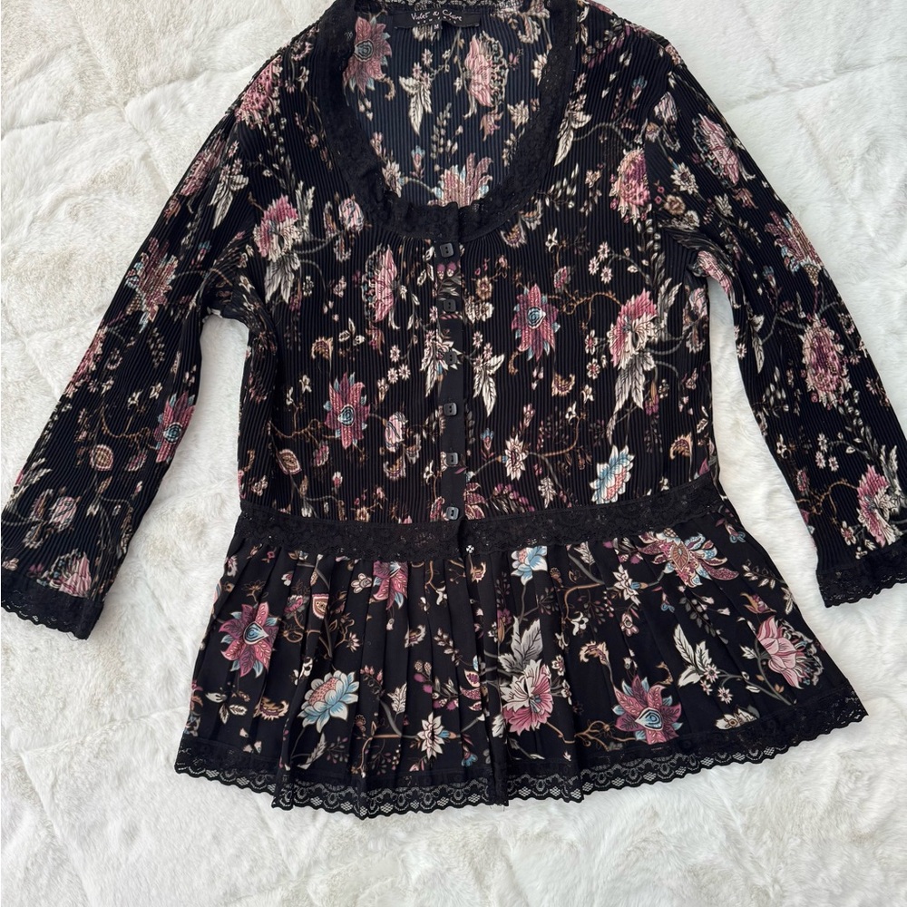 Floral Black Lace Trim Women's Top